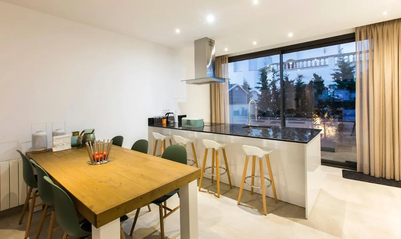 Villa 2012 Montseny 152B By Homeselectspain Empuriabrava